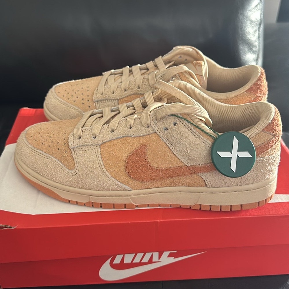 Brand new Nike dunk low men’s size 10, and men’s size 9 1/2 and a 7